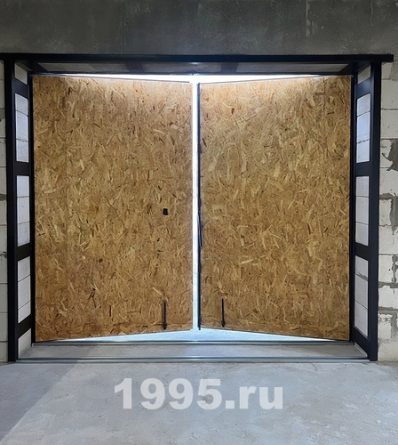 Ворота с плитами OSB внутри Ворота с плитами OSB внутри